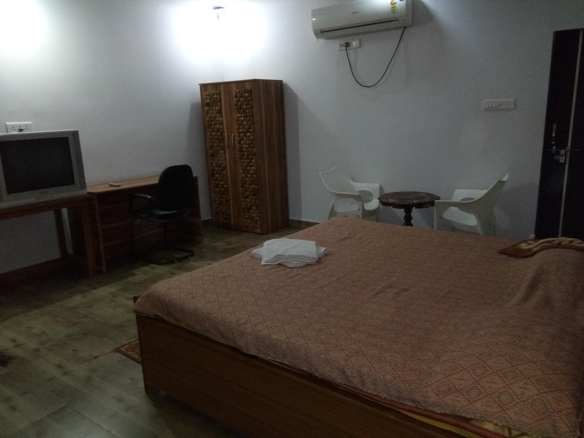 Grand Celebration Resort Rāipur 外观 照片