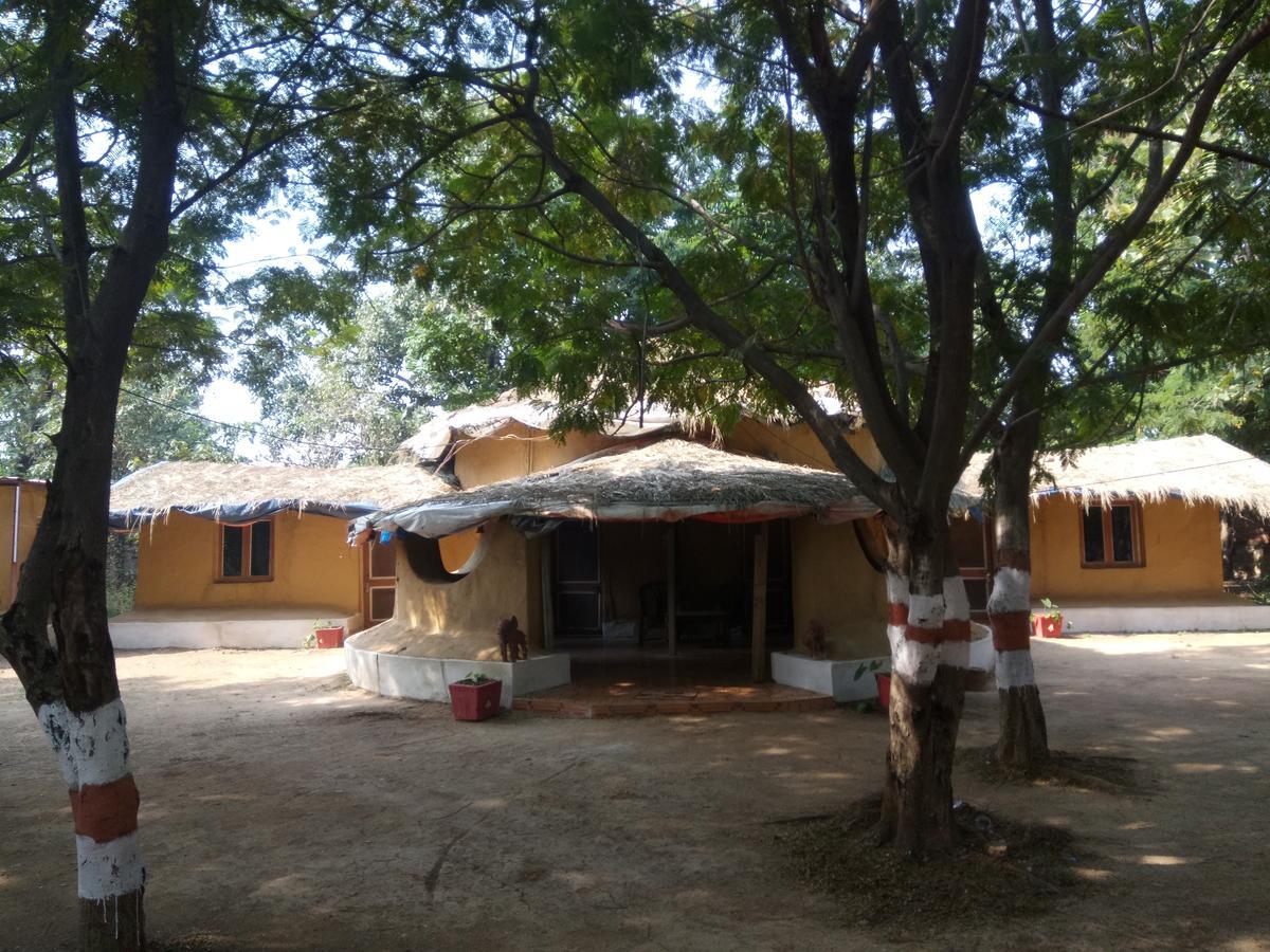 Grand Celebration Resort Rāipur 外观 照片